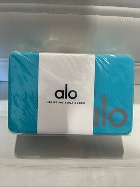 ALO Yoga Uplifting Yoga Block in Bright Teal Blue